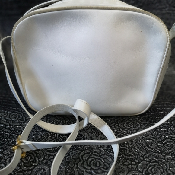 Vintage Small White Ferragamo Cross body - Picture 2 of 8